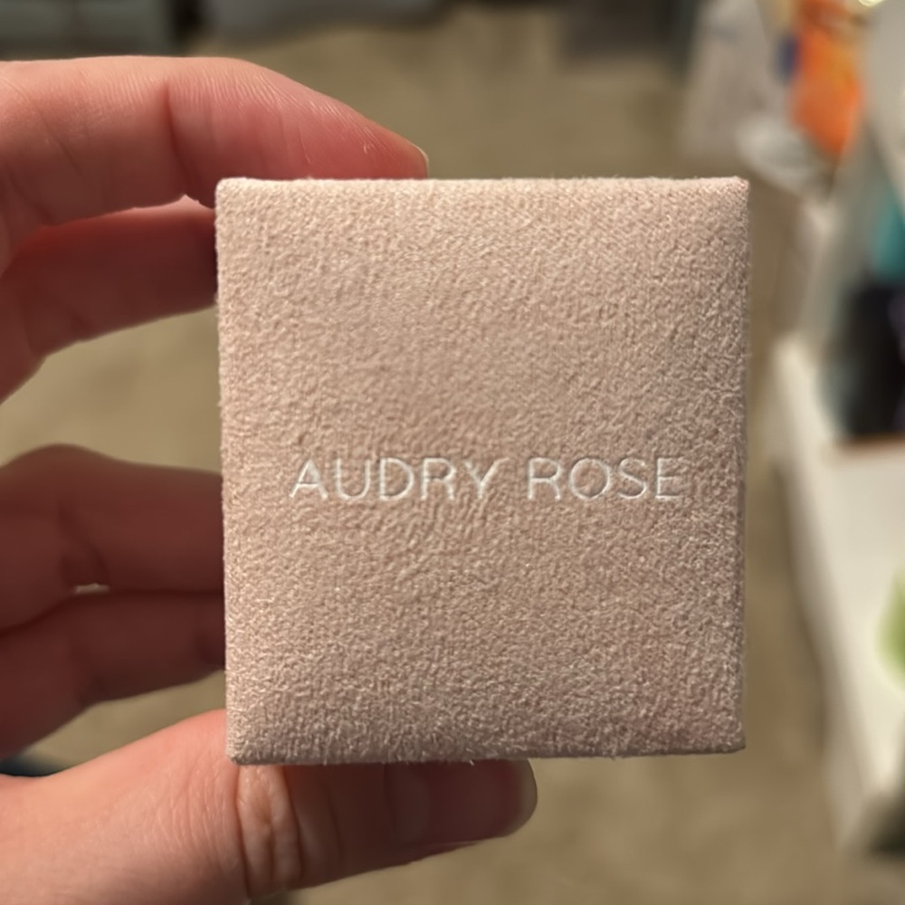 Audry Rose 14k and diamond ring - Picture 5 of 6